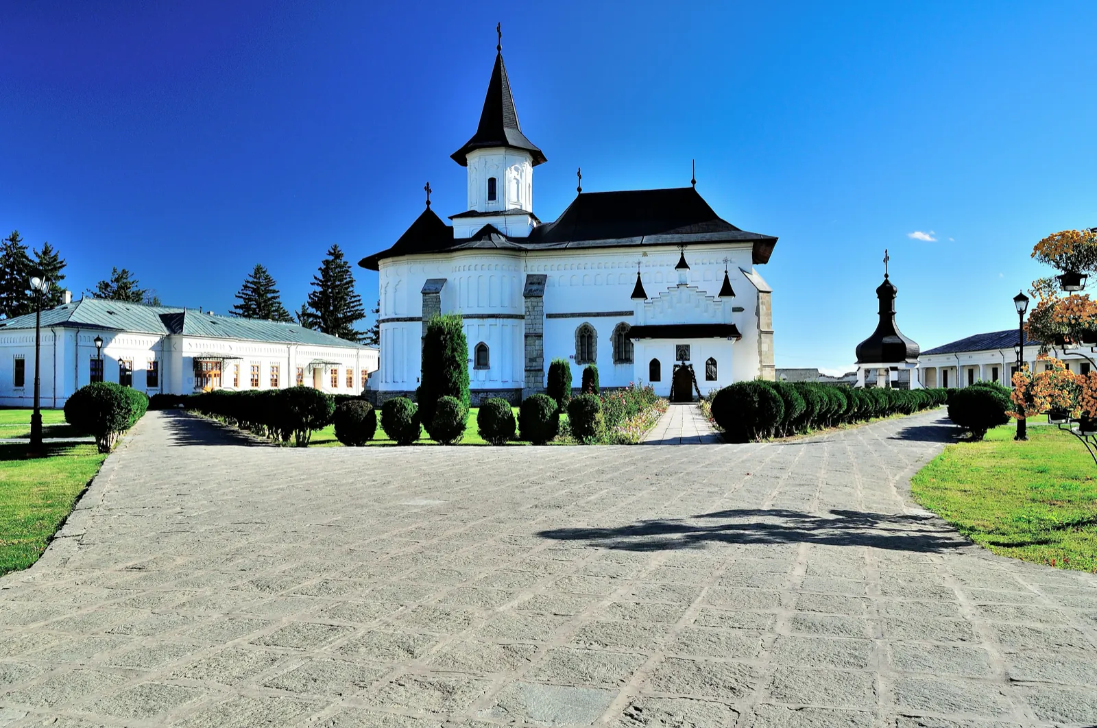Archiepiscopal Cathedral of Roman – Museum Collection